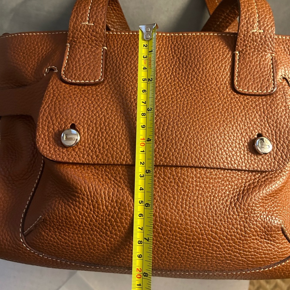 LANCEL SHOULDER BAG
BROWN SILVER
HARDWARE - Picture 13 of 14